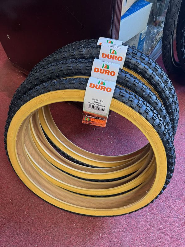 DURO 18 x 1.75 Compe 3 Bmx Tyre (47-355) click to zoom image
