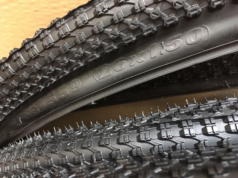 FROG BIKES 26" Knobbly Offroad Tyre & Inner Tube 26 x 1.5 - 69 to 78 - K1047 click to zoom image