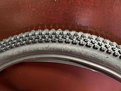 FROG BIKES 20" Knobbly Offroad Tyre & Inner Tube 20" x 1.5" - 52 to 55 - K1047