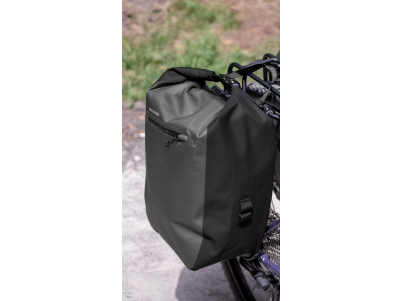 MADISON Roam Waterproof 30L Pannier Bag click to zoom image