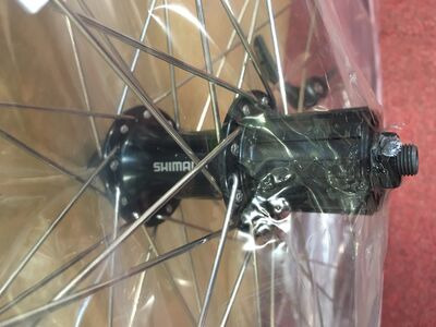 D2O 700c Road Wheel Set click to zoom image