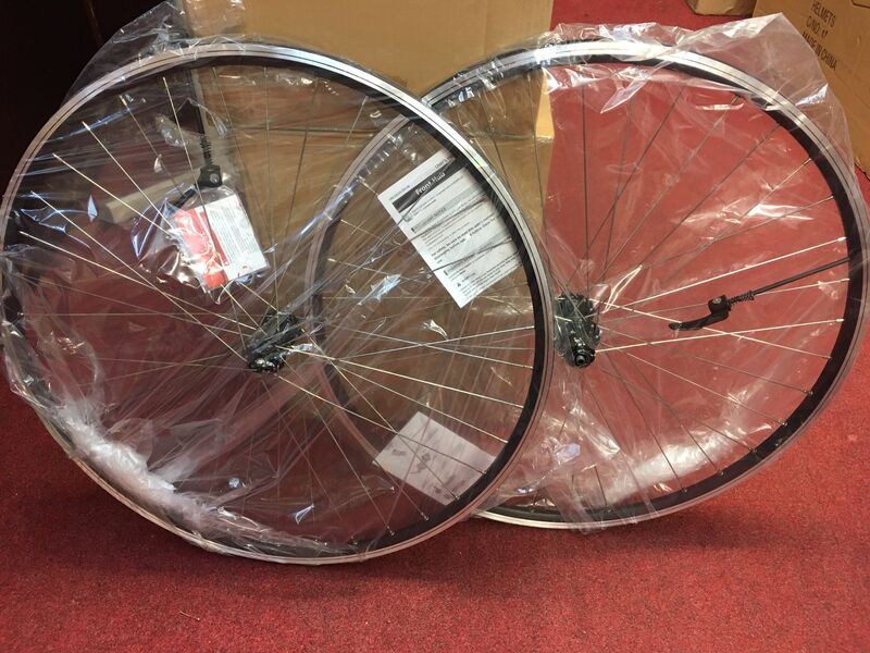 D2O 700c Road Wheel Set click to zoom image