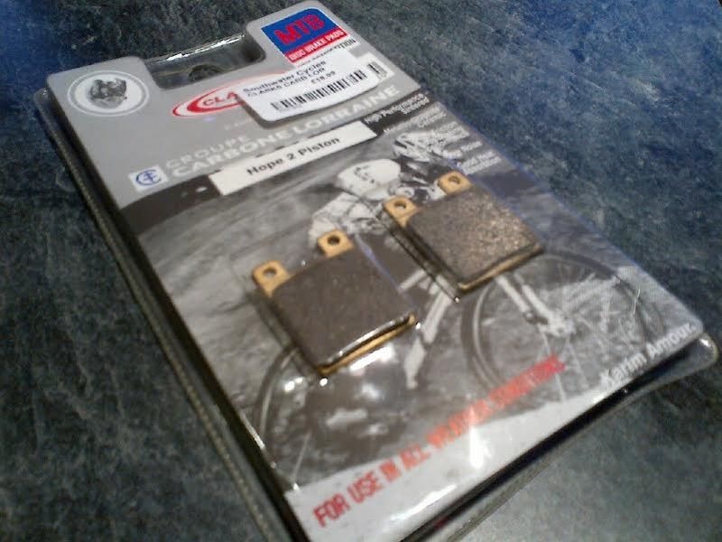 CLARKS CYCLE SYSTEMS Disc Pads Sintered Organic Compound Hope 2 Piston click to zoom image